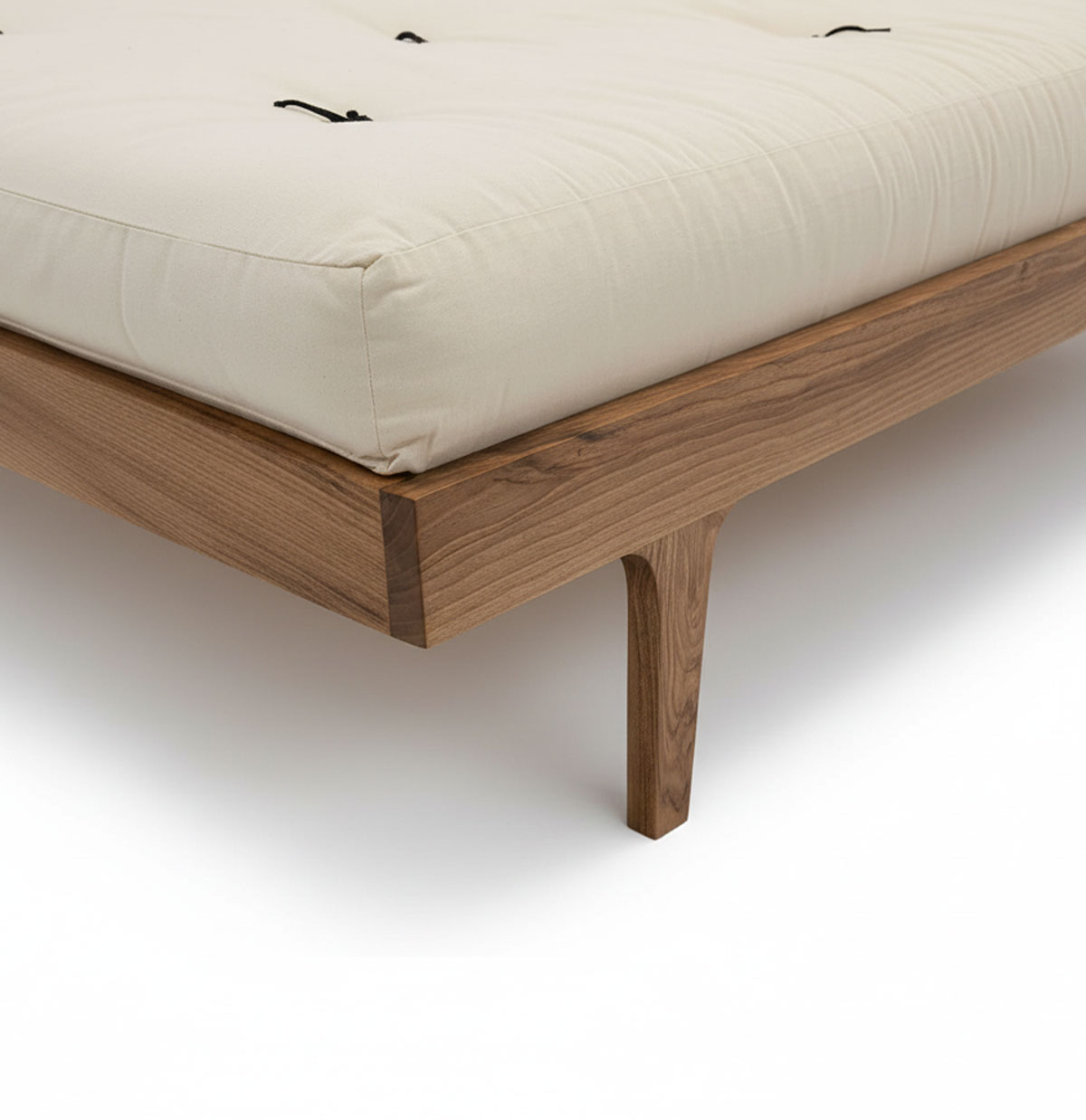 Massivholzbett Linz 160 x 200 cm Nussbaum, 50% reduziert